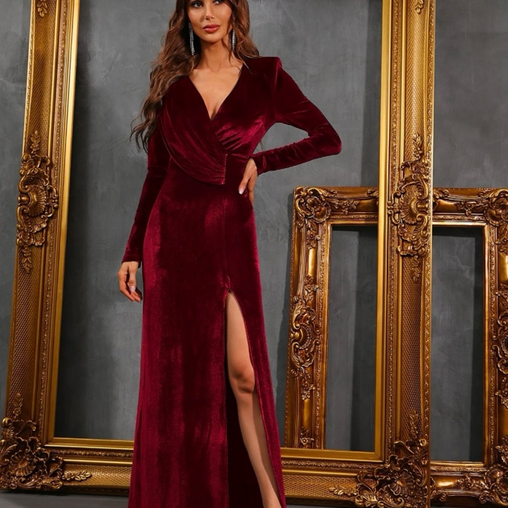 Luxurious Long Sleeve Burgundy Velvet Dress